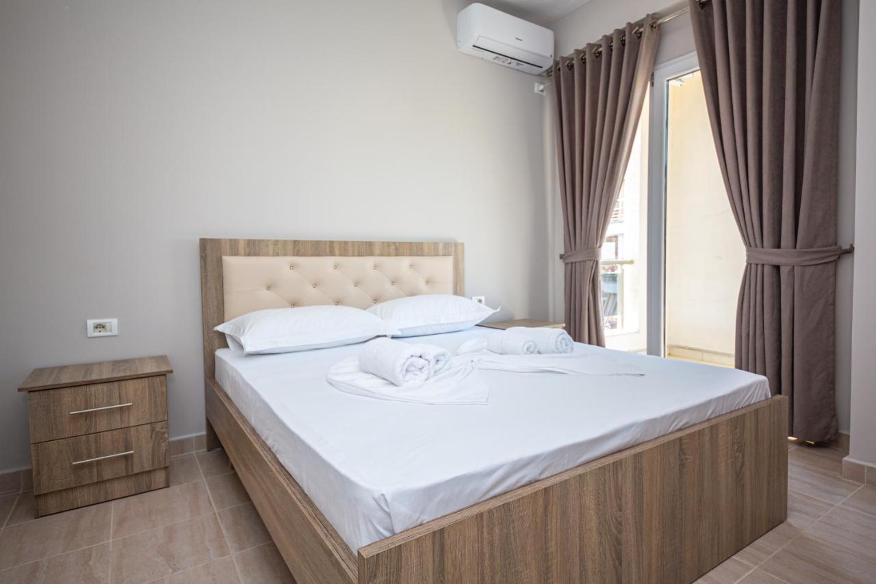 Ponari S Hotel Kryemëdhej Zewnętrze zdjęcie