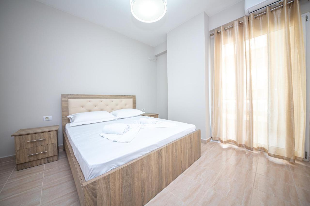 Ponari S Hotel Kryemëdhej Zewnętrze zdjęcie